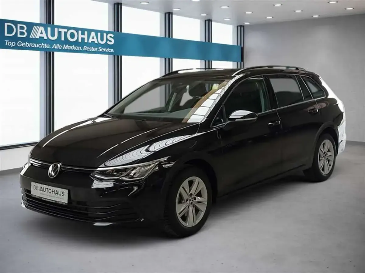 Gebraucht VW Golf VIII Life 110 PS (80 kW) 2024 Kombi