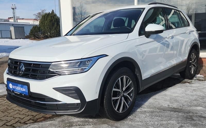 Gebraucht VW Tiguan 150 PS (110 kW) 2023 Pure white SUV