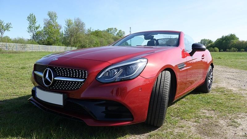 Gebraucht Mercedes SLC200 AMG line 184 PS (135 kW) 2017 Rot Cabrio
