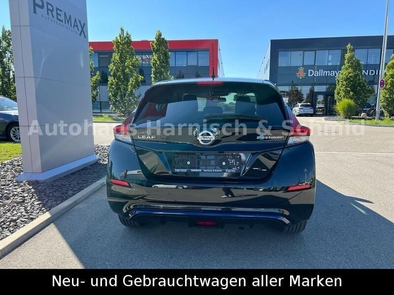 Gebraucht Nissan Leaf Tekna 89 kW (122 PS) 2020 Black (m) Kleinwagen