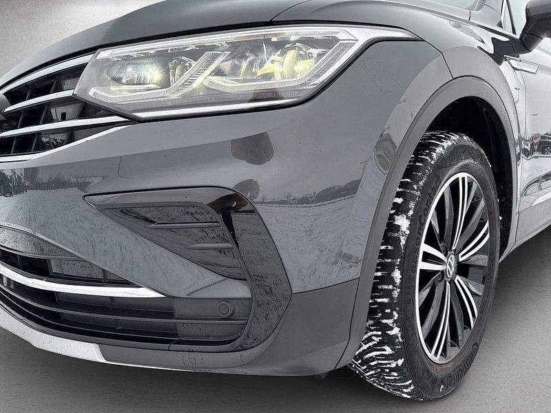 Gebraucht VW Tiguan Elegance 190 PS (139 kW) 2022 Grau SUV