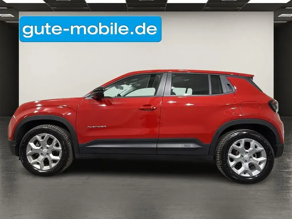 Gebraucht Jeep Avenger EV Altitude 114 kW (156 PS) 2023 Rot SUV