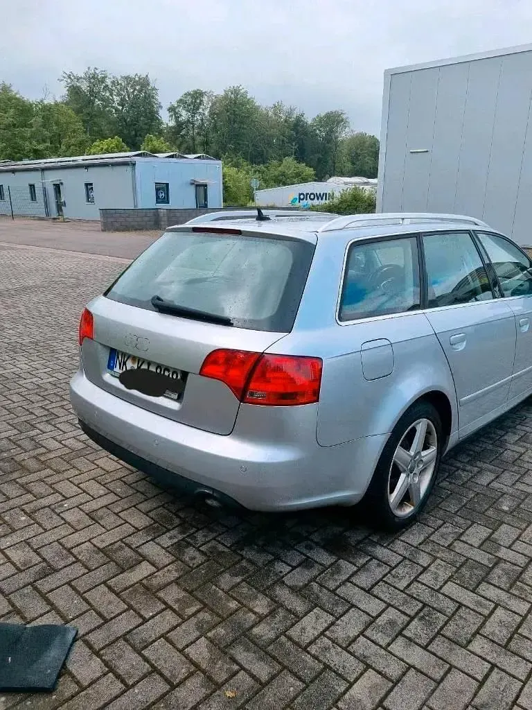 Second-hand Audi A4 170 CP (125 kW) 2006 Gri Break