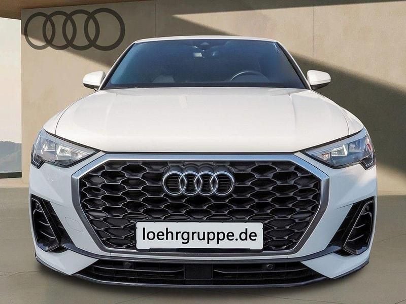 Gebraucht Audi Q3 Sportback Business 150 PS (110 kW) 2022 Ibisweiß SUV
