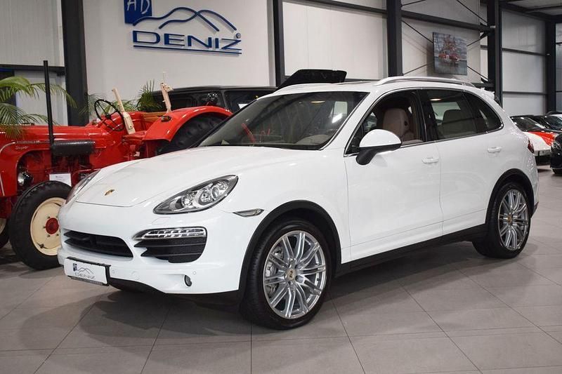 Weiß Gebraucht 2012 Porsche Cayenne S Sport SUV | 31.799 € (Etwas zu teuer) - Bild 1/3