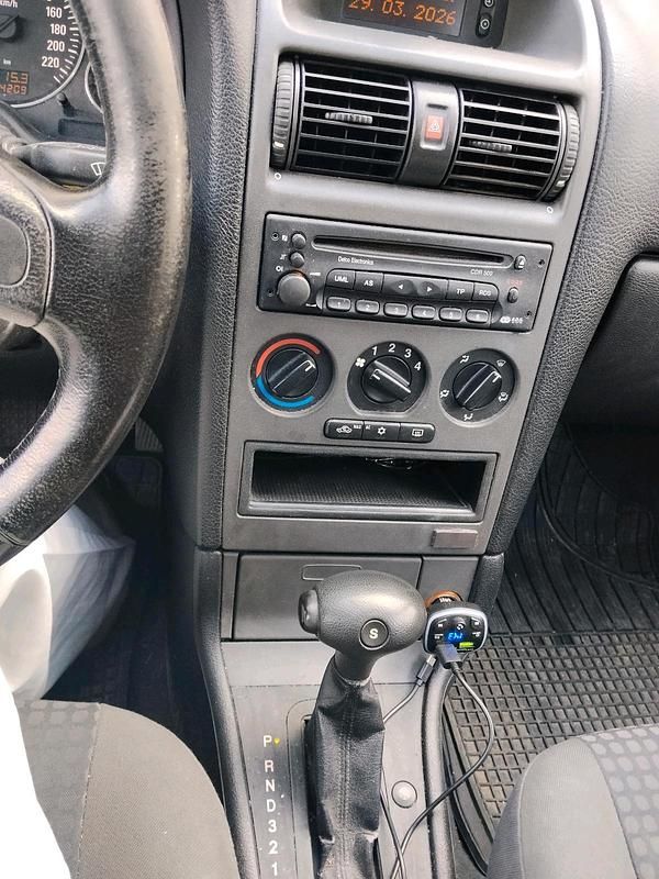 Gebraucht Opel Astra 105 PS (77 kW) 2003 Blau Kombi