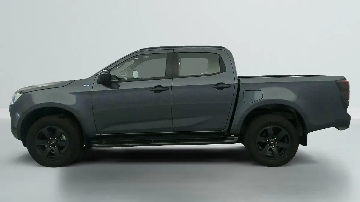 Gebraucht Isuzu D-Max 139 kW (190 PS) 2025 Grau (obsidian gray mica) Pickup