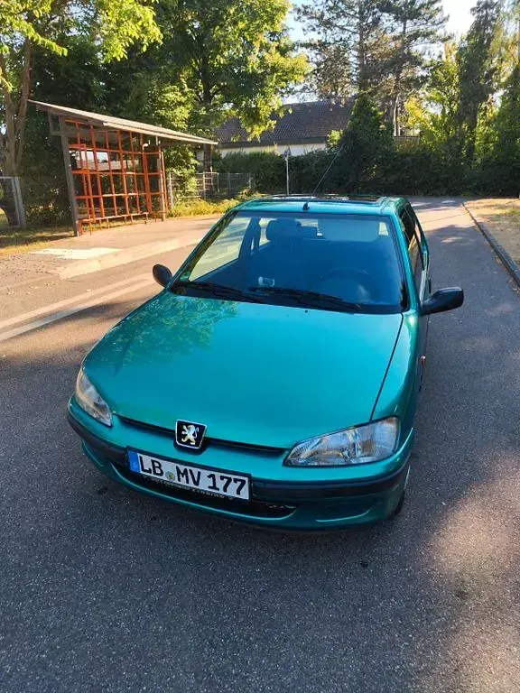 Gebraucht Peugeot 106 60 PS (44 kW) 1997 Grün Kleinwagen