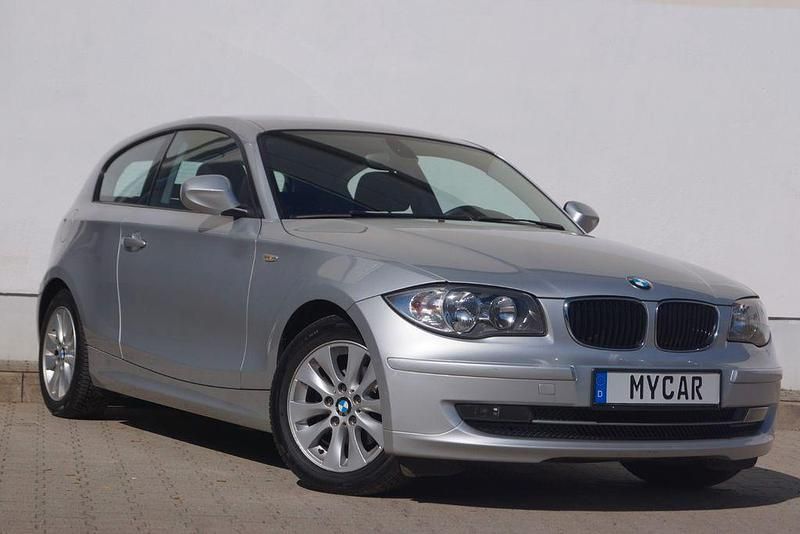 Gebraucht BMW 116 Lifestyle 122 PS (89 kW) 2011 Silber Kleinwagen