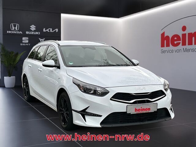 Gebraucht Kia Ceed 101 PS (74 kW) 2024 Andere farbe Kleinwagen