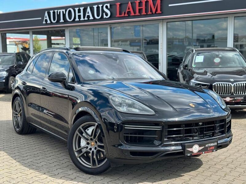 Schwarz Gebraucht 2018 Porsche Cayenne Turbo SUV | 56.490 € - Bild 1/4