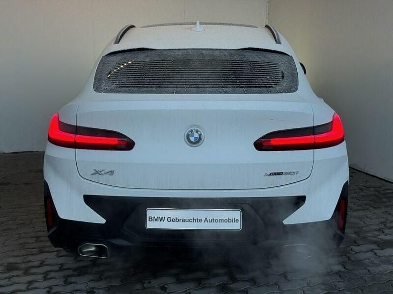 Gebraucht BMW X4 M Sport 245 PS (180 kW) 2024 Alpinweiß uni SUV