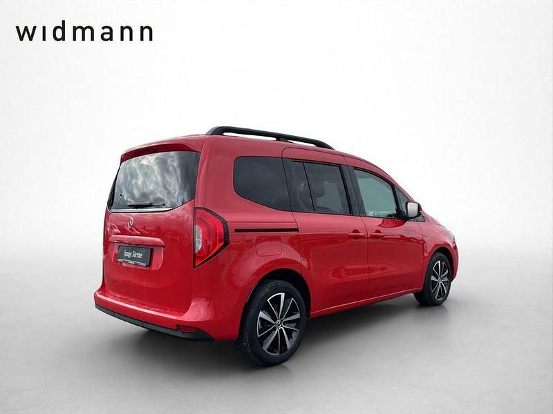 Gebraucht Mercedes T180 Progressive 116 PS (85 kW) 2023 Loranditrot Van / Kleinbus