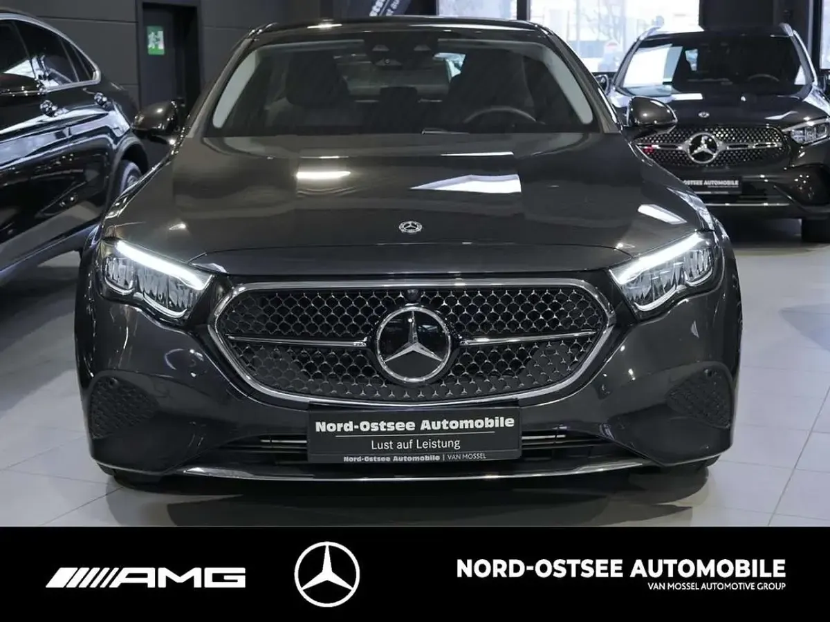 Gebraucht Mercedes E220 Avantgarde 197 PS (144 kW) 2025 Metalliclack graphitgrau Limousine