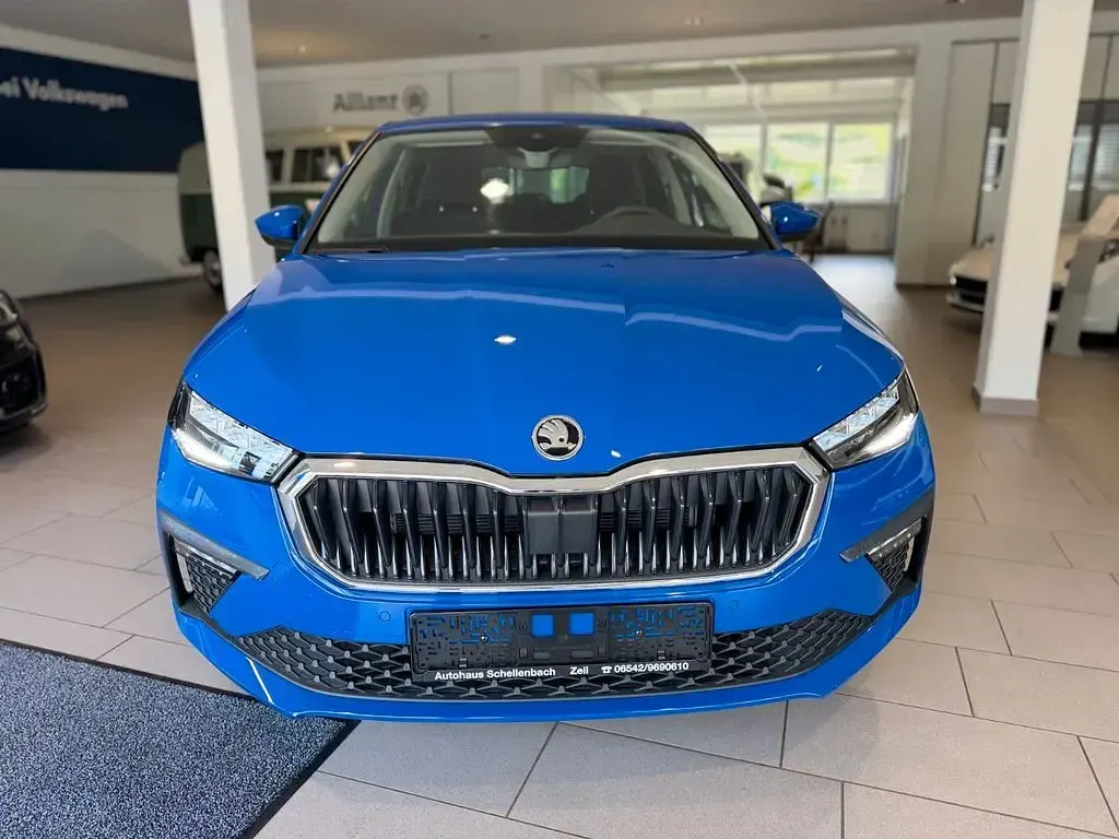 Gebraucht Skoda Scala Selection 116 PS (85 kW) 2025 Blau Kleinwagen