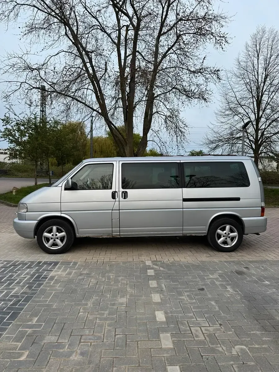 Gebraucht VW T4 102 PS (75 kW) 2002 Silber Van