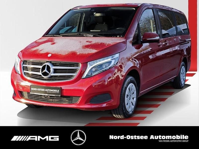 Jupiterrot Gebraucht 2015 Mercedes V220 Van / Kleinbus | 19.990 € (Guter Preis) - Bild 1/4