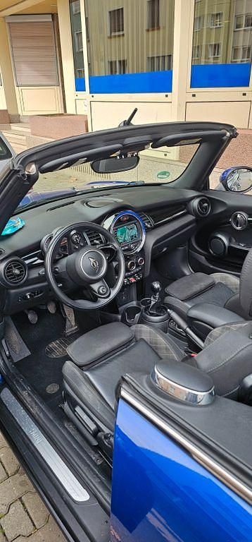 Gebraucht Mini One Cabriolet 102 PS (75 kW) 2018 Blau Cabrio