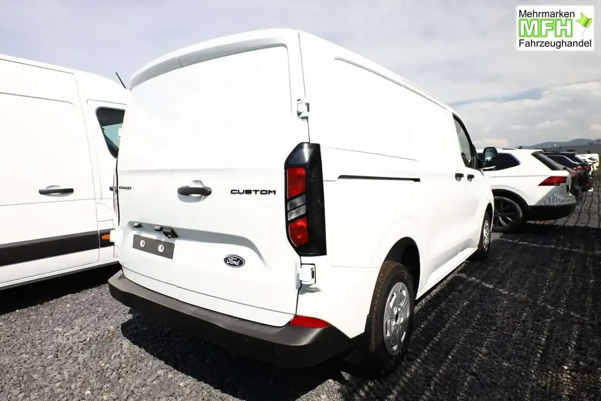 Nouvelle Ford Transit Custom Trend 150 ch (110 kW) 2025 Blanc Monospace