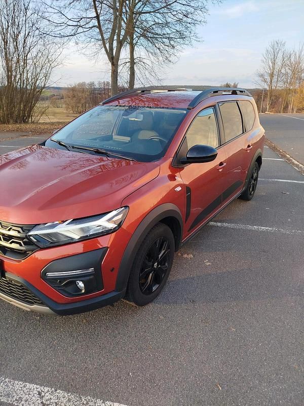 Gebraucht Dacia Jogger 101 PS (74 kW) 2022 Van / Kleinbus