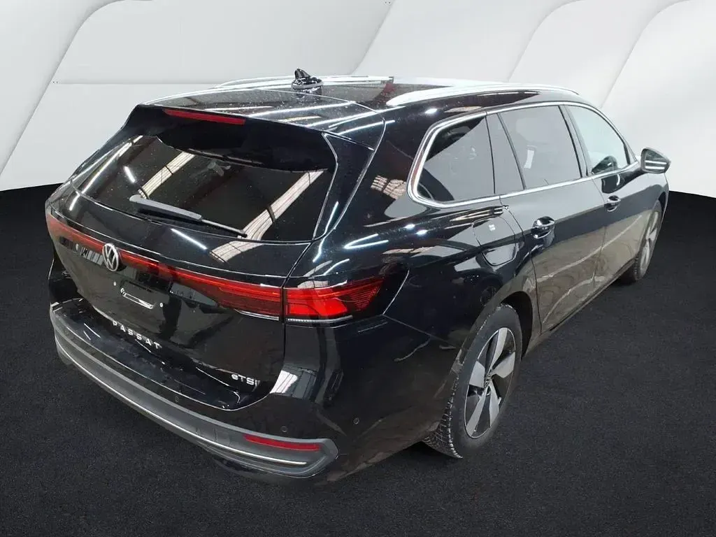 Gebraucht VW Passat Business 150 PS (110 kW) 2025 Grenadillschwarz metallic Kombi