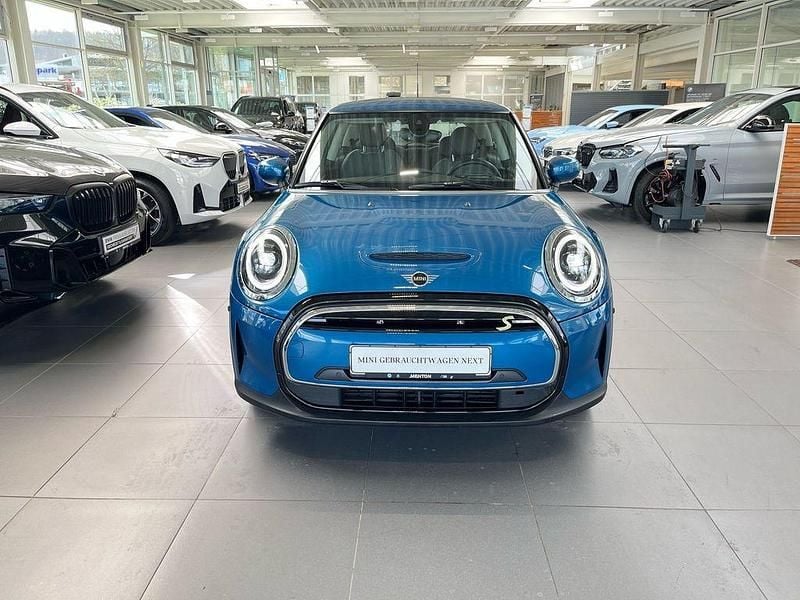 Gebraucht Mini Cooper SE Classic 135 kW (184 PS) 2023 Blau Kleinwagen