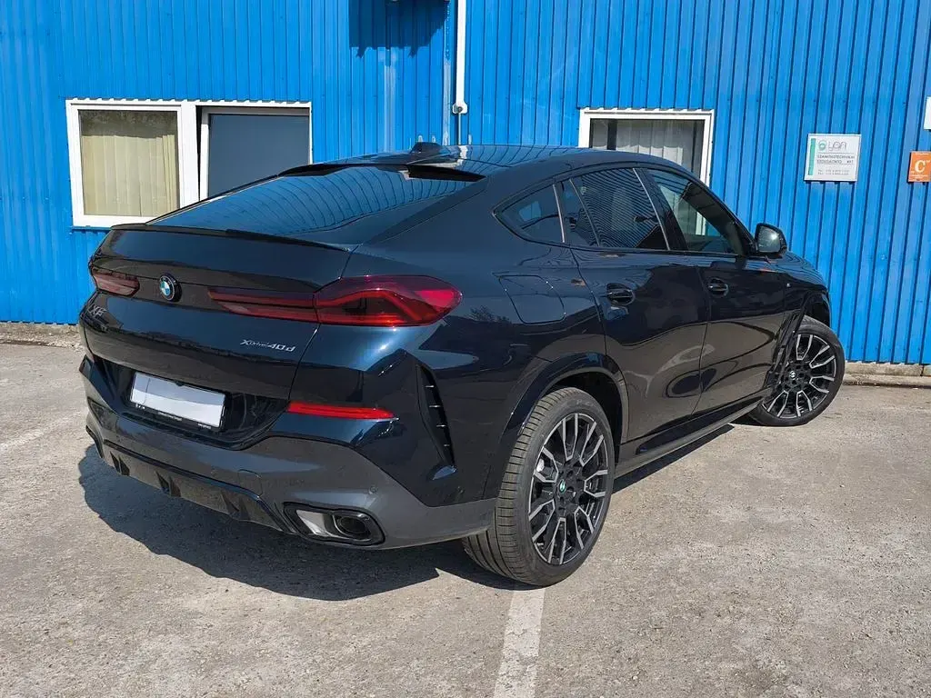 Gebraucht BMW X6 M Sport 352 PS (258 kW) 2026 Schwarz SUV
