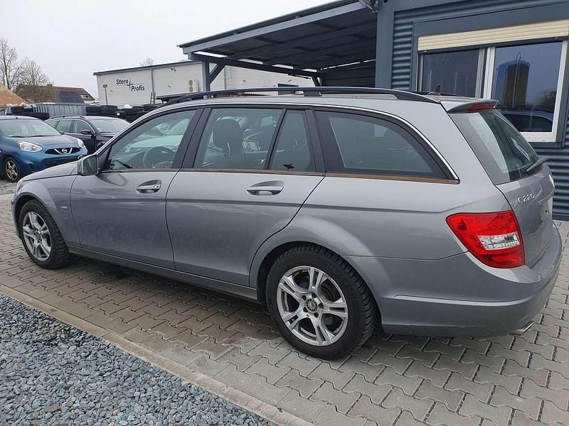 Gebraucht Mercedes C220 170 PS (125 kW) 2011 Palladiumsilber  metalliclack Kombi