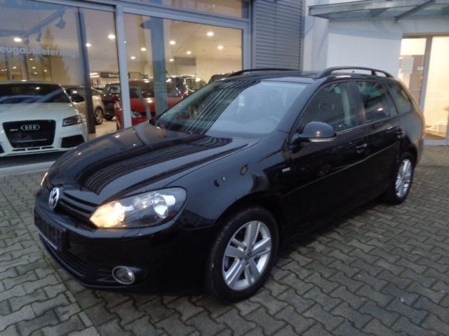 Gebraucht VW Golf VII Match 105 PS (77 kW) 2013 Schwarz Kombi