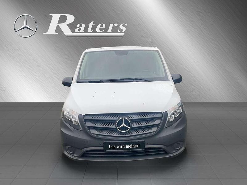 Gebraucht Mercedes Vito 163 PS (119 kW) 2020 Arktikweiß Van