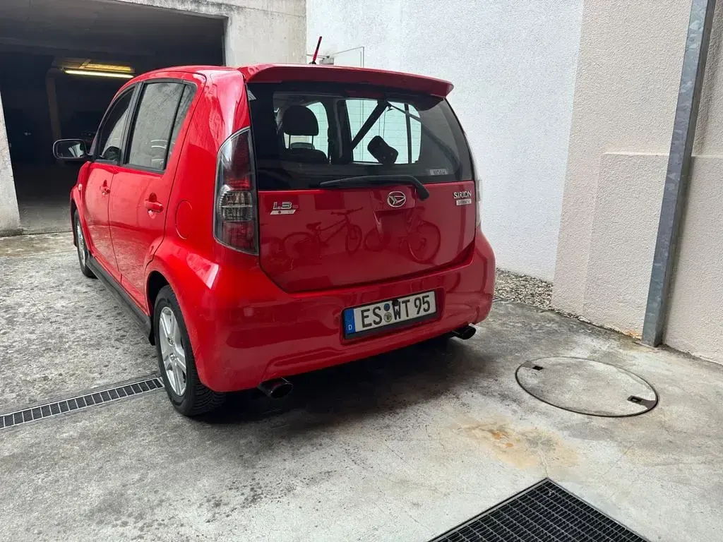 Gebraucht Daihatsu Sirion 91 PS (66 kW) 2007 Rot Kleinwagen