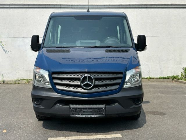 Blau Gebraucht 2016 Mercedes Sprinter Van | 21.499 € (Teuer) - Bild 1/4