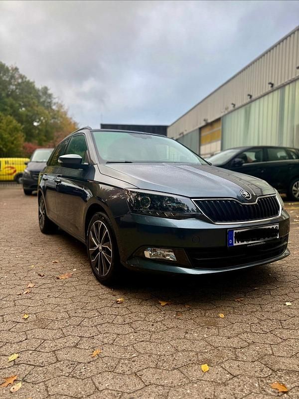 Gebraucht Skoda Fabia 90 PS (66 kW) 2015 Grau Kombi