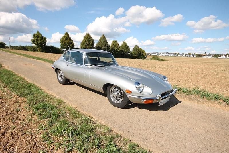 Silber Gebraucht 1969 Jaguar E-Type Coupé | 59.500 € - Bild 1/4