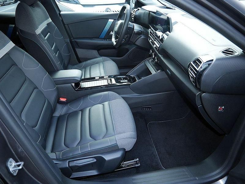 Gebraucht Citroën e-C4 Shine 100 kW (136 PS) 2022 Grau Limousine