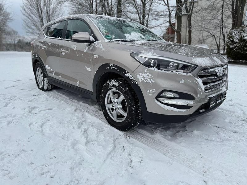 Andere farben Gebraucht 2016 Hyundai Tucson SUV | 12.490 € (Fairer Preis) - Bild 1/4