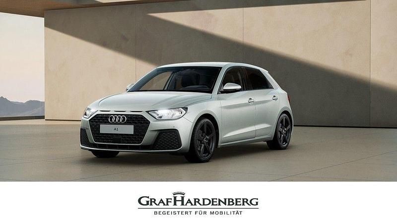 Tausilber metallic Neu 2025 Audi A1 Sportback Kleinwagen | 24.490 € (Superpreis) - Bild 1/4