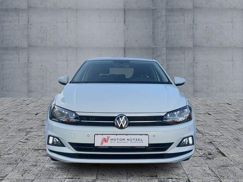 Gebraucht VW Polo Highline 95 PS (69 kW) 2021 Weiß Kleinwagen