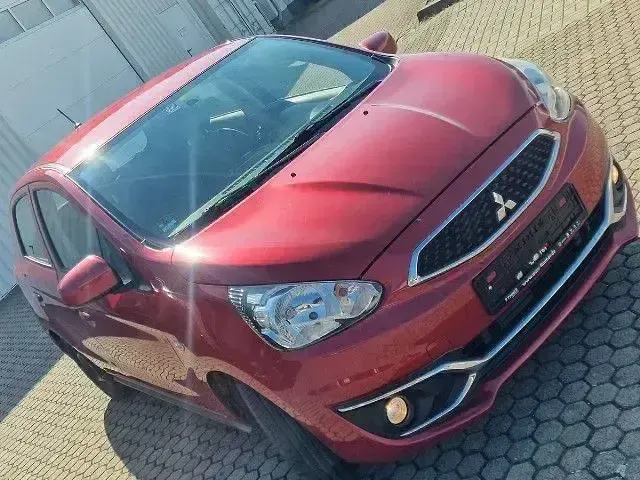 Gebraucht Mitsubishi Space Star Edition 71 PS (52 kW) 2019 Rot Kleinwagen