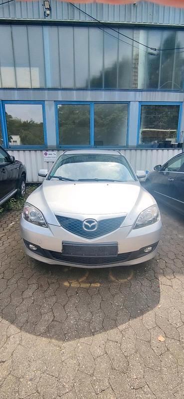 Grau Gebraucht 2006 Mazda 3 Limousine | 850 € (Superpreis) - Bild 1/4