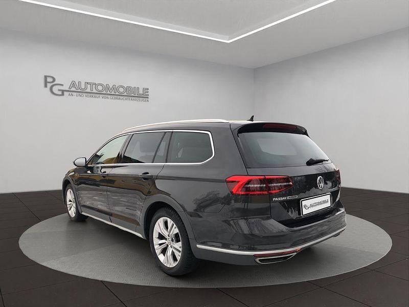 Gebraucht VW Passat Alltrack 190 PS (139 kW) 2018 Grau Kombi