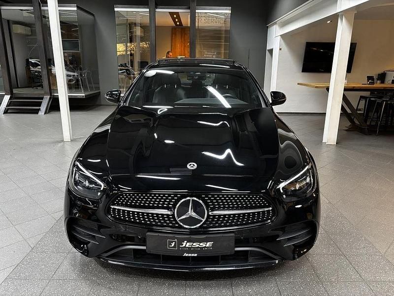 Gebraucht Mercedes E300 AMG 194 PS (142 kW) 2023 Schwarz  unilack Limousine