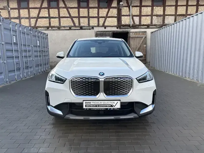 Gebraucht BMW iX1 Performance 230 kW (313 PS) 2023 Weiß SUV