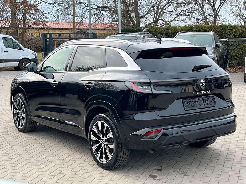 Gebraucht Renault Austral Techno 158 PS (116 kW) 2025 Sternenschwarz SUV
