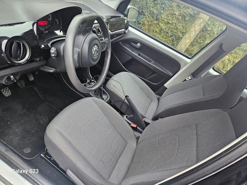 Usado VW up! move up! 60 HP (44 kW) 2016 Prateado Citadino