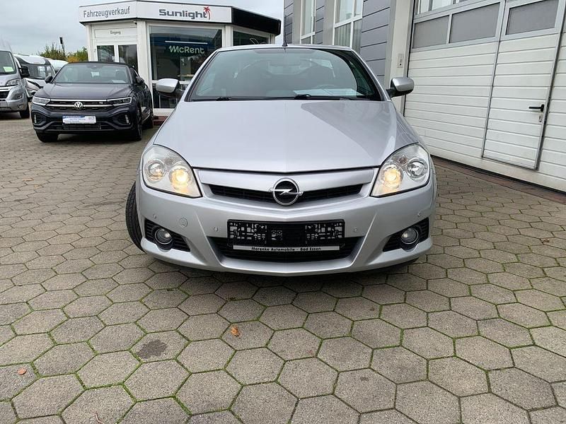 Gebraucht Opel Tigra Design Edition 90 PS (66 kW) 2007 Starsilber iii m2 (metallic) Cabrio