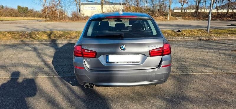 Gebraucht BMW 528 245 PS (180 kW) 2012 Grau Kombi