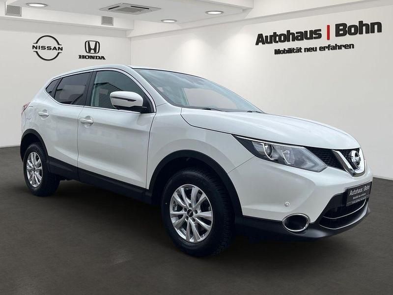 Gebraucht Nissan Qashqai N-Connecta 163 PS (119 kW) 2016 Weiß SUV