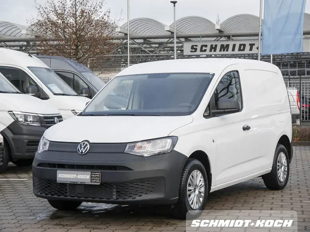 Gebraucht VW Caddy 102 PS (75 kW) 2023 Candyweiß (weiß) Van / Kleinbus