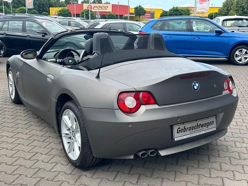 Gebraucht BMW Z4 Sport Line 170 PS (125 kW) 2005 Schwarz Cabrio